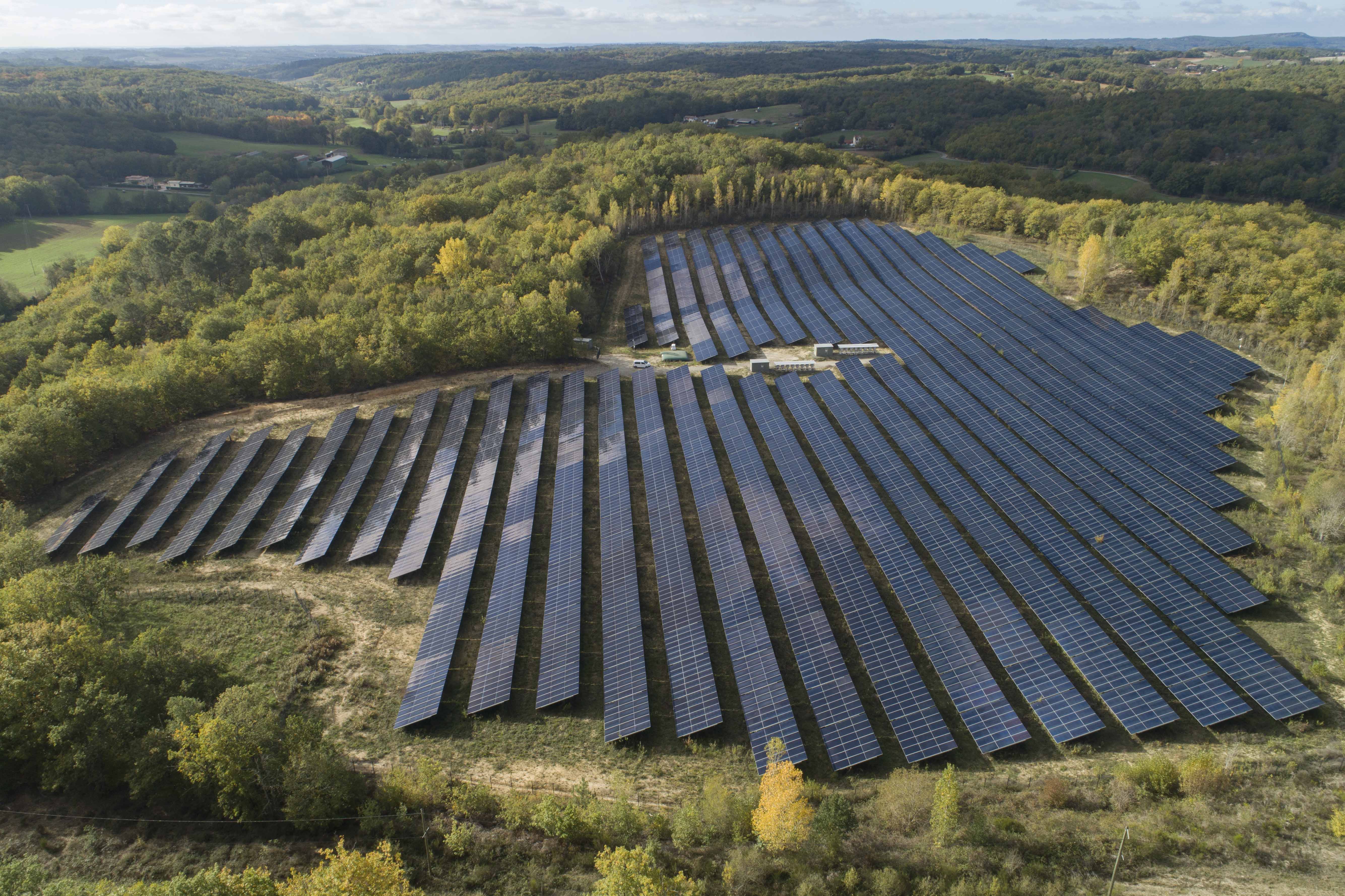 France, Tarn (81), L'Isle-sur-Tarn, centrale solaire photovoltaïque Urbasolar (vue aérienne)