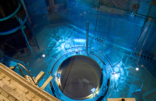 2001: Realisierung eines digitalen Reaktorschutz-Systems. Das System sichert die digitale Über-wachung des Reaktors und leitet eine Schnellabschaltung des Reaktors ein bevor die Ausle-gungsgrenzen erreicht werden