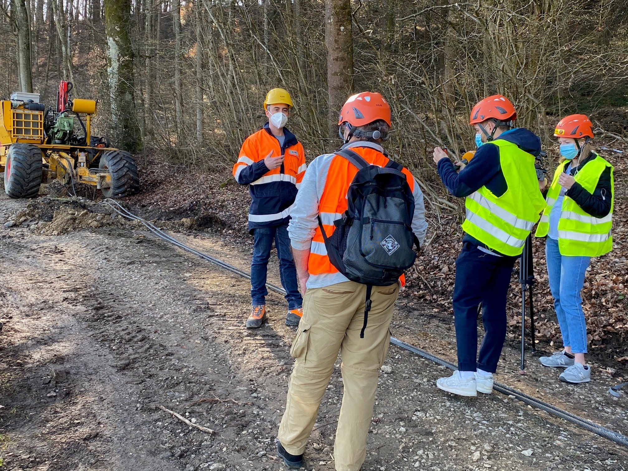 Marc Suter informs interested local media at the construction site