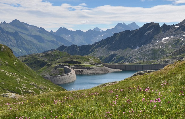 If you're from Ticino it will be eventually easier for you to identify this reservoir, right?