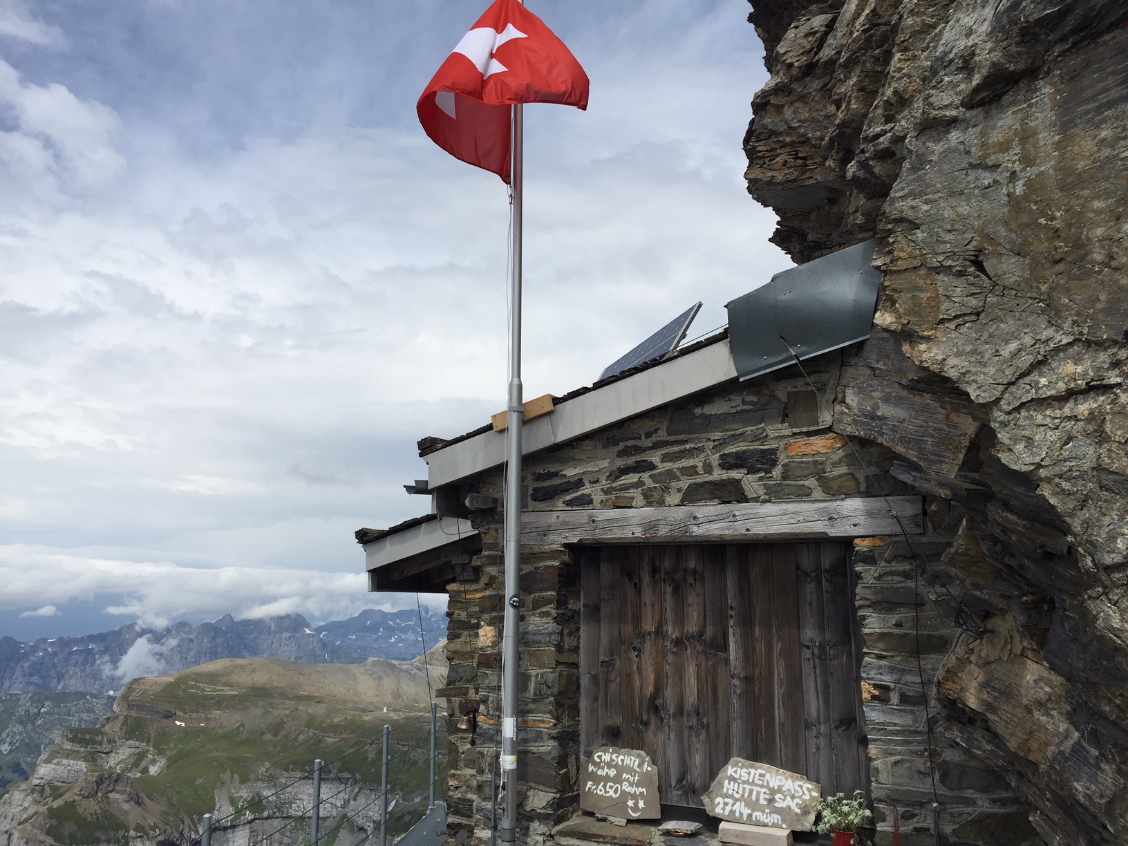 Kistenpasshütte - aslo known as "Chistlihütte"