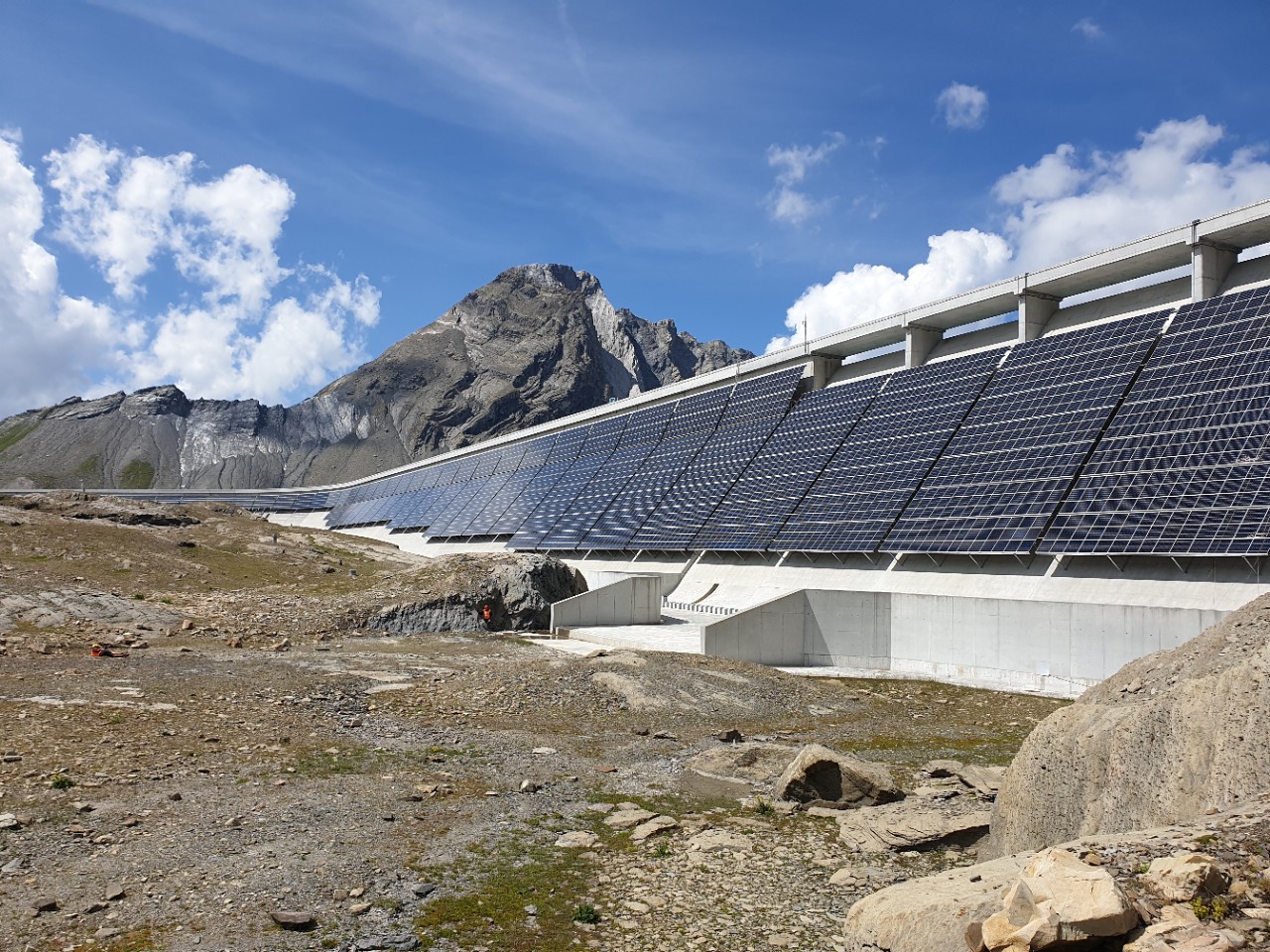 The largest alpine solar plant in Switzerland